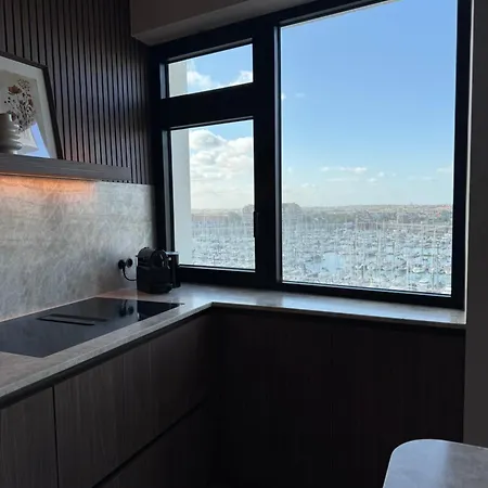 Sens Jachthaven Prachtig Uitzicht! Stijlvol Gerenoveerd Apartment *