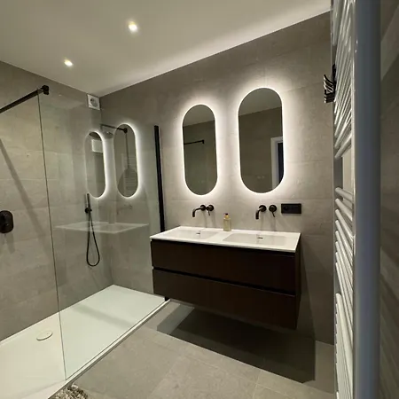 Sens Jachthaven Prachtig Uitzicht! Stijlvol Gerenoveerd *