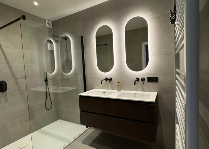 Sens Jachthaven Prachtig Uitzicht! Stijlvol Gerenoveerd *